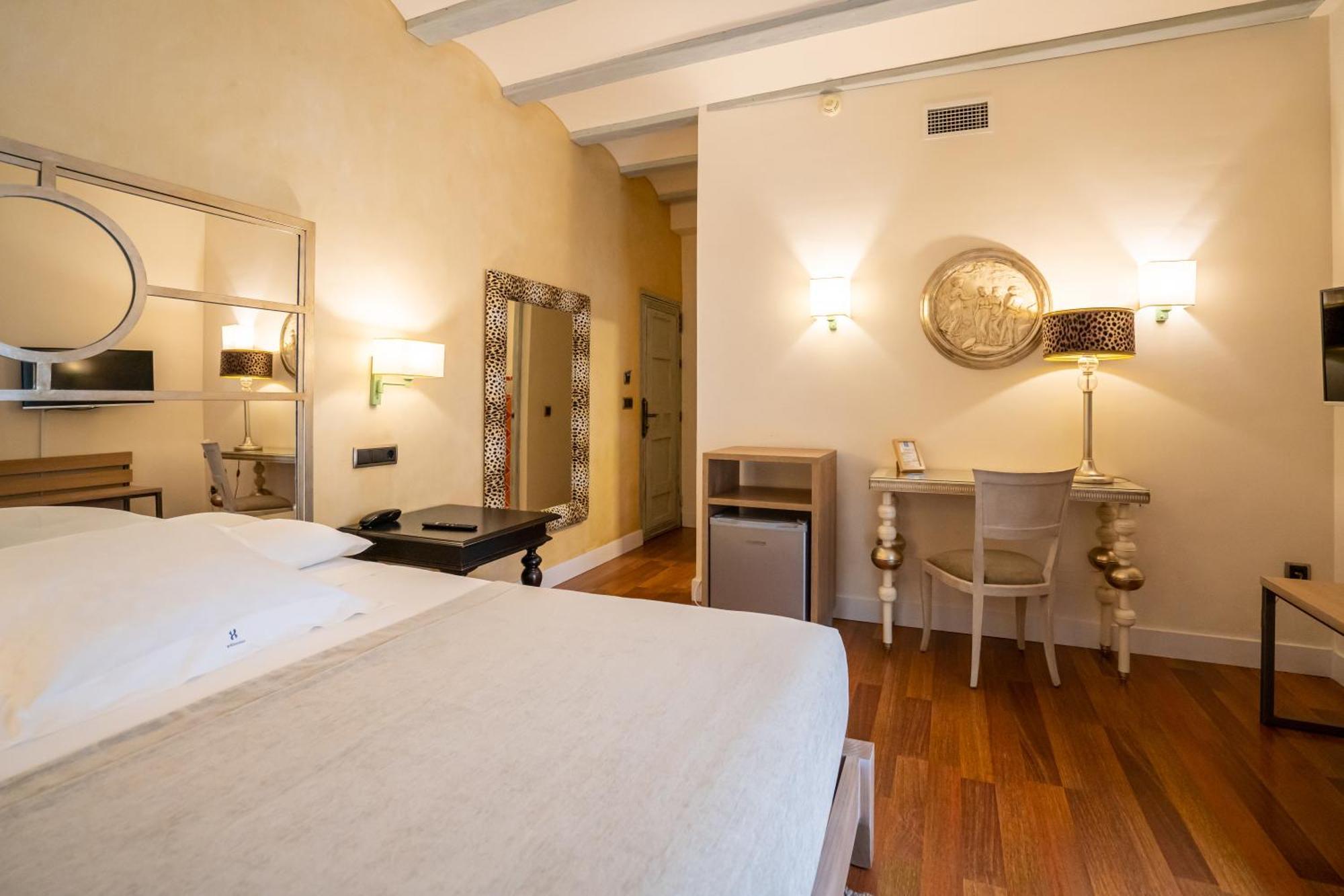 Hotel YIT La Casona del Arco Baeza Esterno foto